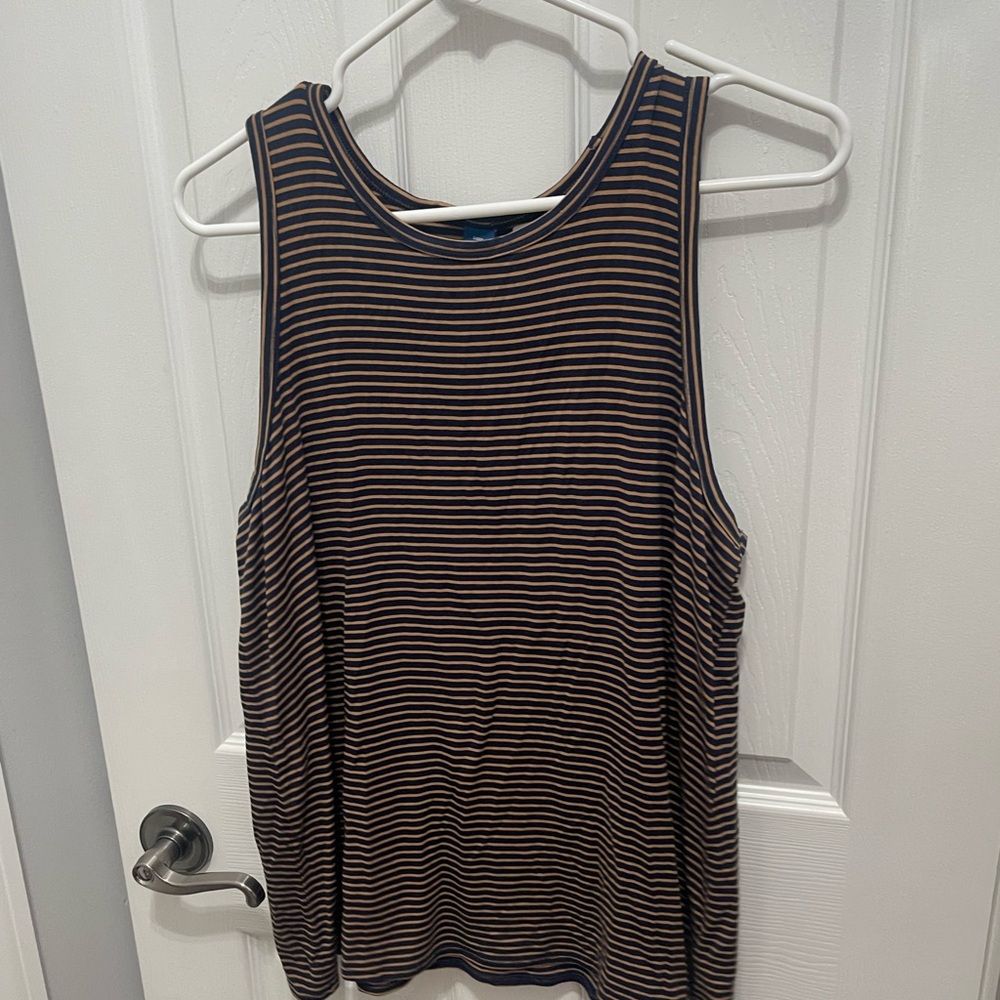 Old Navy Relaxed Sleeveless nTank Top